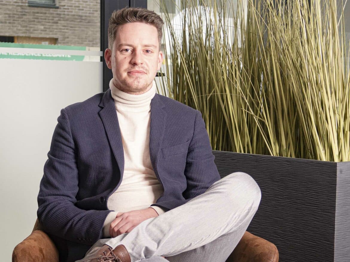 Rencontre avec Tony Perre, mandataire de courtier chez Seine Financement.